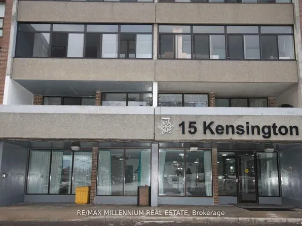 15 Kensington Rd Unit 1512, Brampton, ON L6T 3W2