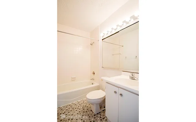 Rented by Douglas Elliman | media 7