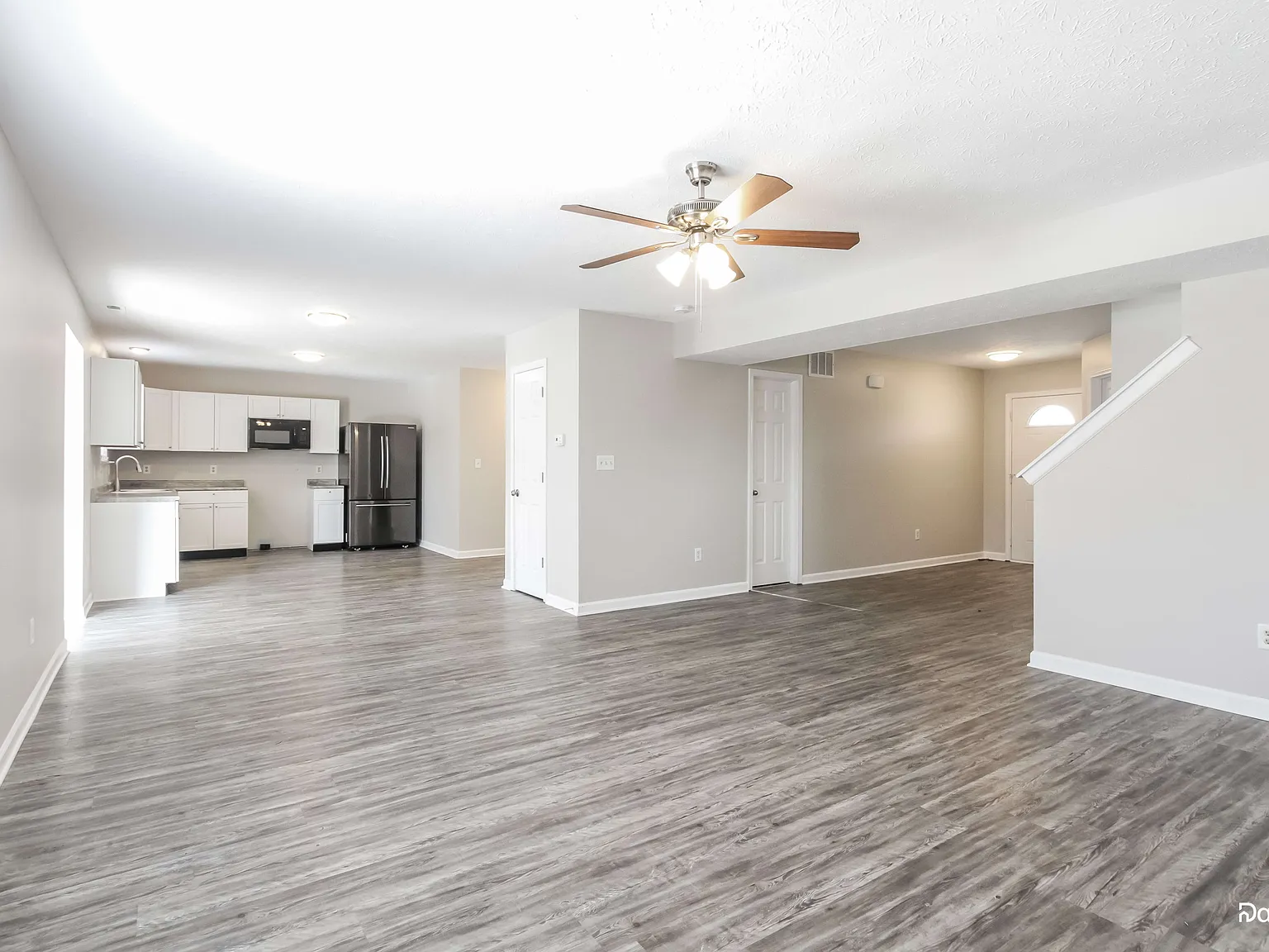 4 bed, 2.5 bath, 2388 sqft, $2,310 — Photo 4