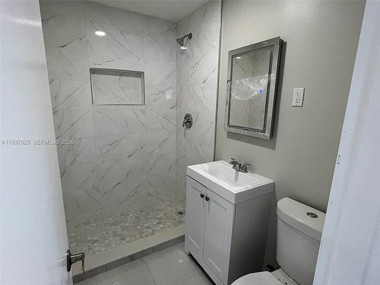 11962 SW 37th Ter — Photo 13