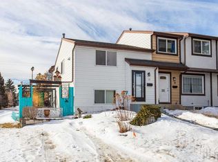 17 N Boyce St, Red Deer, AB T4R 1P1