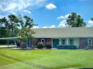 228 Live Oak St, Bridge City, TX 77611
