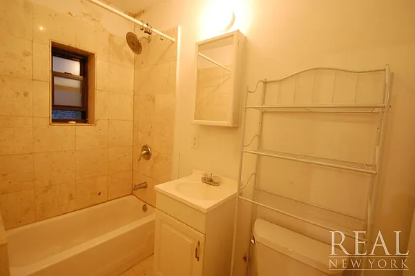 Rented by REAL New York | media 17