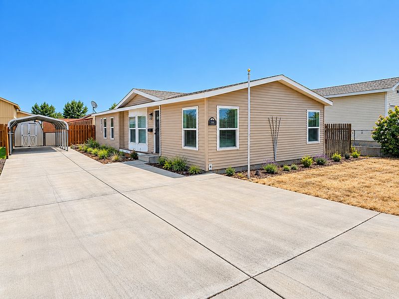 2nd image of 309 5th Avenue SE