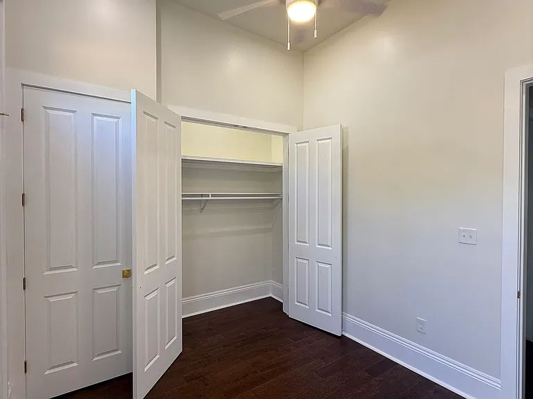 1421 Thalia St — Photo 10