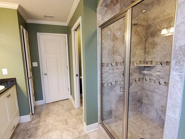 518 Barnside Ln — Photo 14