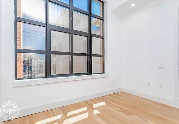 5th image of 41-21 28th St #44V