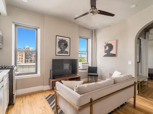90 Hamilton Place 6E image 3 of 15