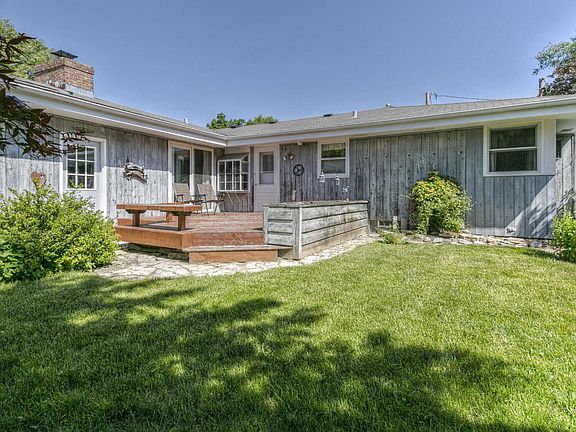 2nd image of W67N804 Evergreen Blvd