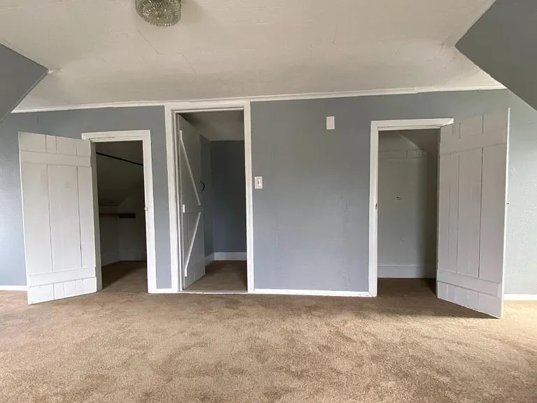 Unit Photo