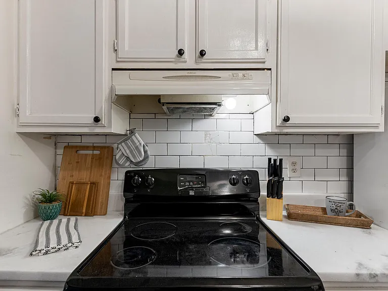1207 S Quaker Ave #110 — Photo 14