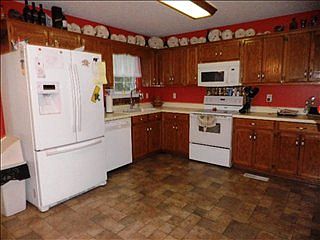 4th image of 293 Crescent Dr SE