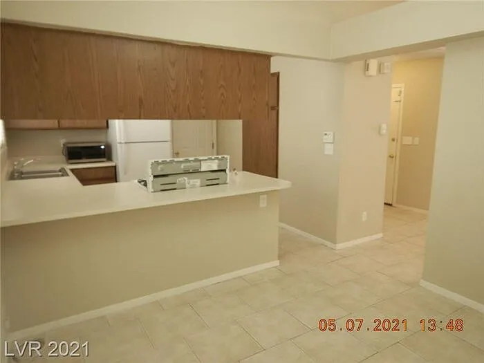 525 Dutchman Ave — Photo 9