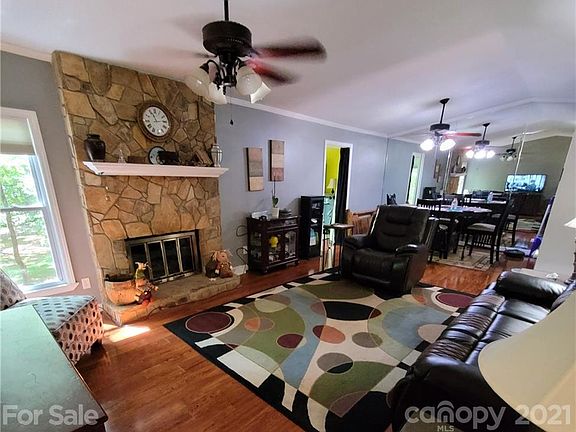 2nd image of 866 Bridgewood Dr #207C