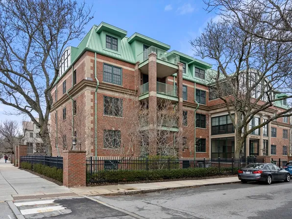 1 Russell St Unit 402, Cambridge, MA 02140