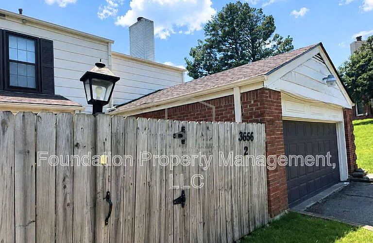3656 Haughton Ln #2 — Photo 1