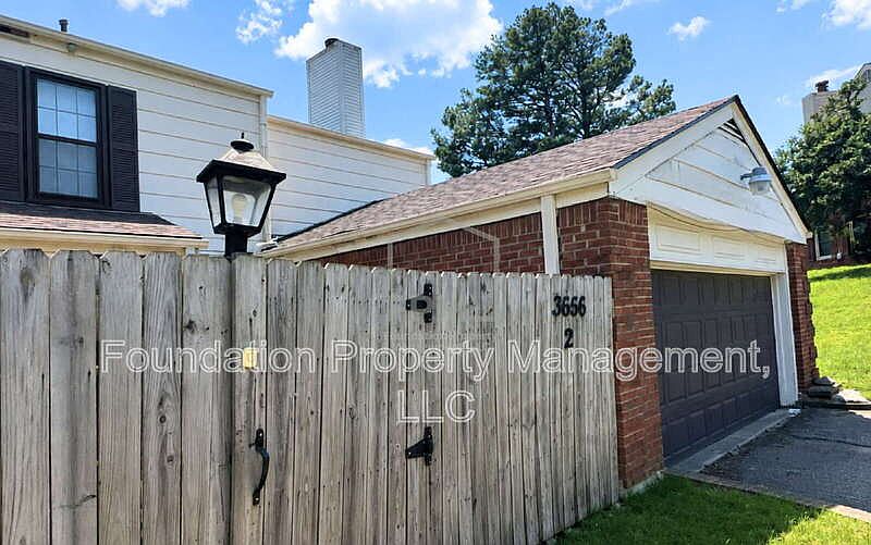 1st image of 3656 Haughton Ln #2