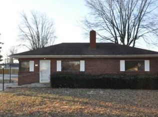 723 W 29th St, Higginsville, MO 64037