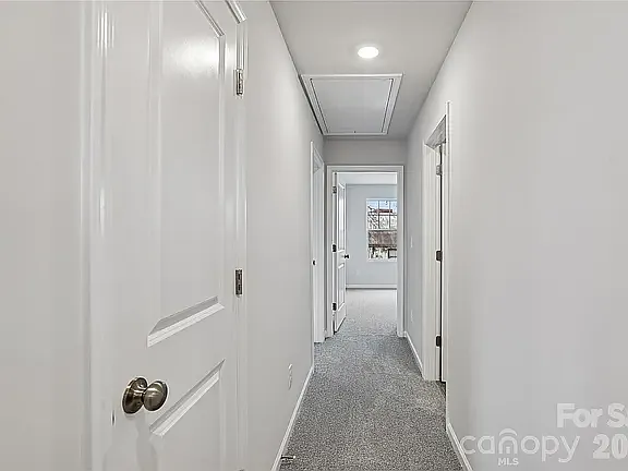 520 Bond St — Photo 13