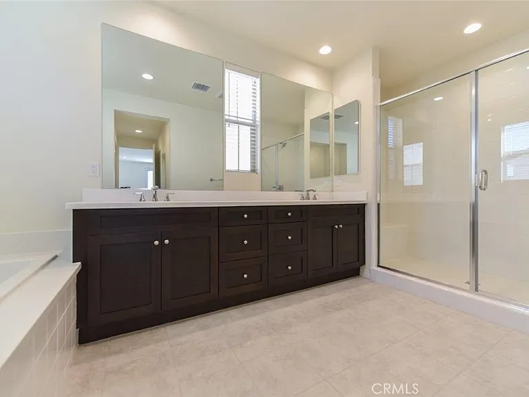 117 Halo — Photo 26