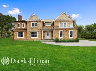 6 Hannas Ct, Southampton, NY 11968