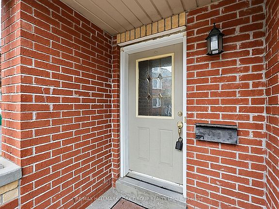 3rd image of 23 Marmill Way