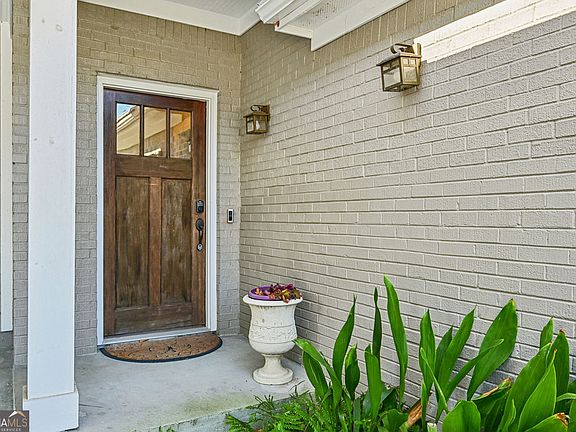 2nd image of 2370 Drew Valley Rd NE