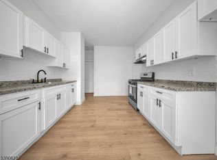 124 Washington Ave #2B, Belleville, NJ 07109