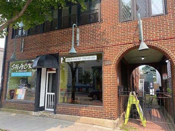 3rd image of 125 Elmwood Ave #2