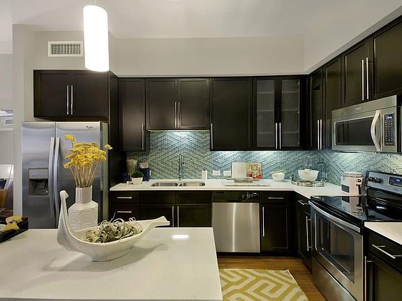 4th image of 112 Sandra Muraida Way #A2-6h