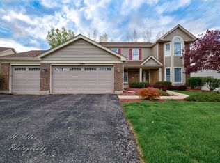 590 Majestic Dr, Algonquin, IL