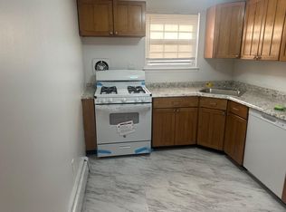 15 Sigwin Dr, Wallingford, CT 06492