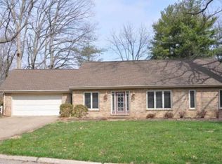 7600 Ridgemont Dr, Newburgh, IN 47630