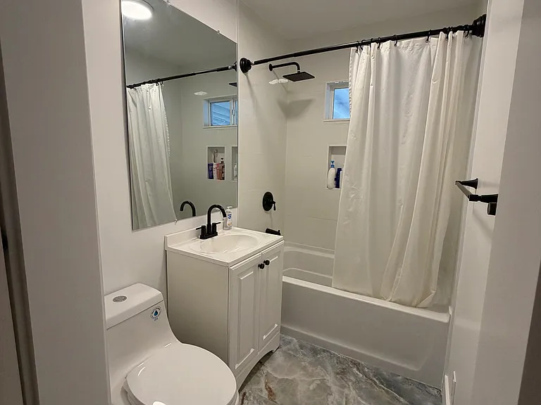 206 S Highland Ave #A — Photo 5