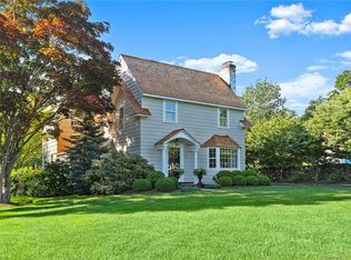 218 Verna Hill Rd, Fairfield, CT 06824