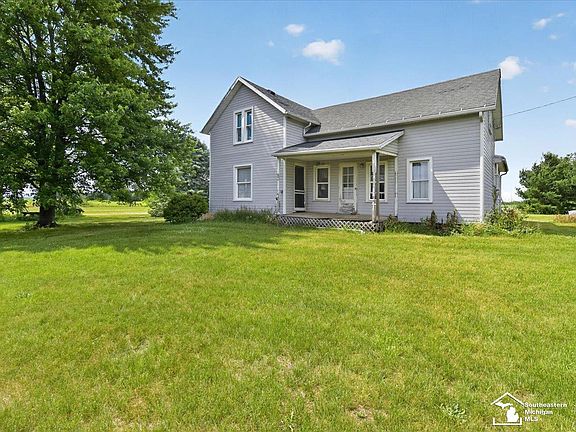 3rd image of 11952 McMahon Rd