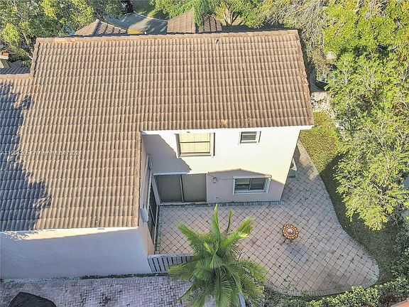 3rd image of 10660 NW 17th Pl