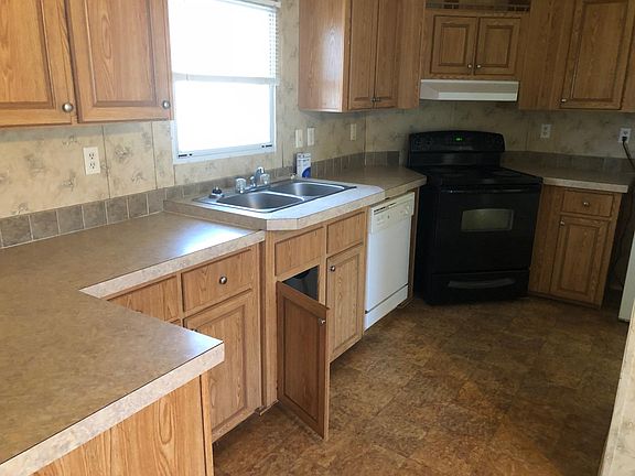 4th image of 451 180th Ave NE