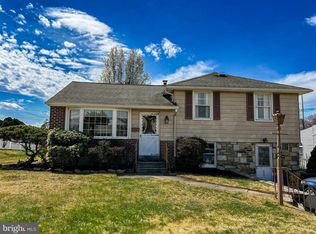 3816 Chalfont Dr, Philadelphia, PA 19154