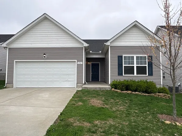 202 Triple Crown Ct, Shelbyville, TN 37160