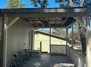 18393 Raccoon Trl, Grass Valley, CA 95945