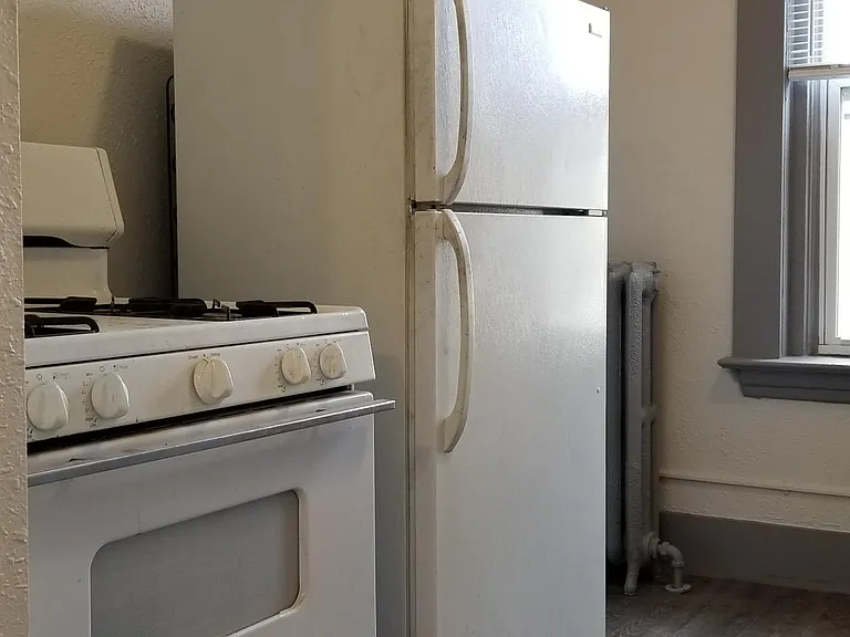 FULL SIZE APPLIANCES