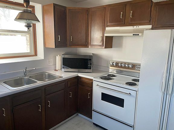 5th image of 4008 White Bear Ave