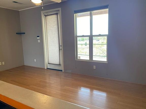 4th image of 6005 Jaguar Dr Unit 205