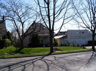2608 James St, Bellingham, WA 98225