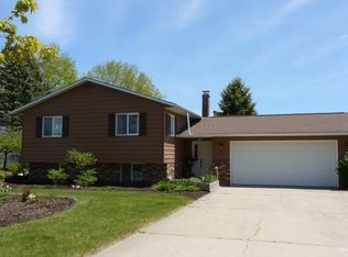 603 Island View Dr, Alpena, MI 49707