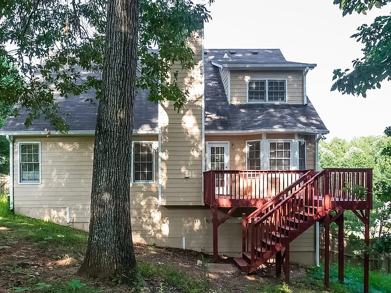 39 Crestview Dr — Photo 16