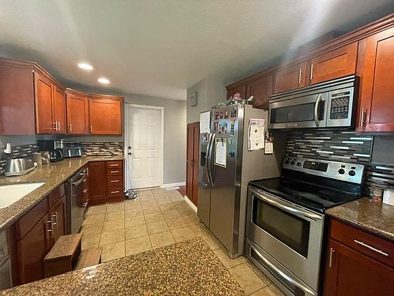 5th image of 1811 Tartan Ct