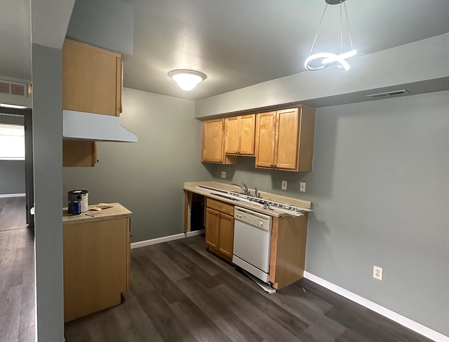 1 bed, 1000 sqft, $1,100 — Photo 4
