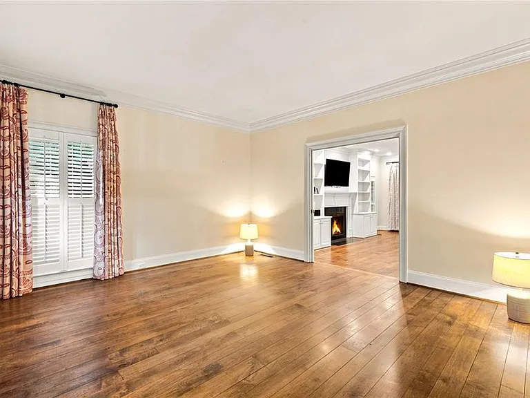 18 Dean Overlook NW — Photo 3